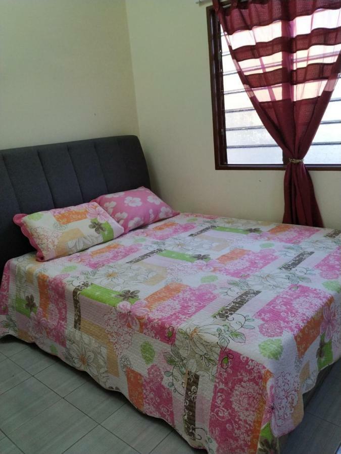 Homestay Ibu Пекан Екстер'єр фото