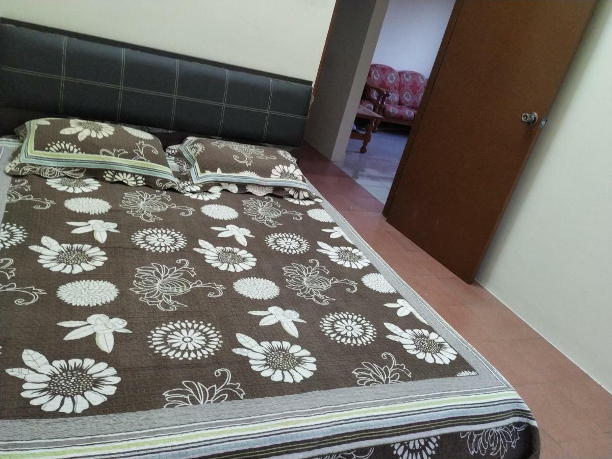 Homestay Ibu Пекан Екстер'єр фото