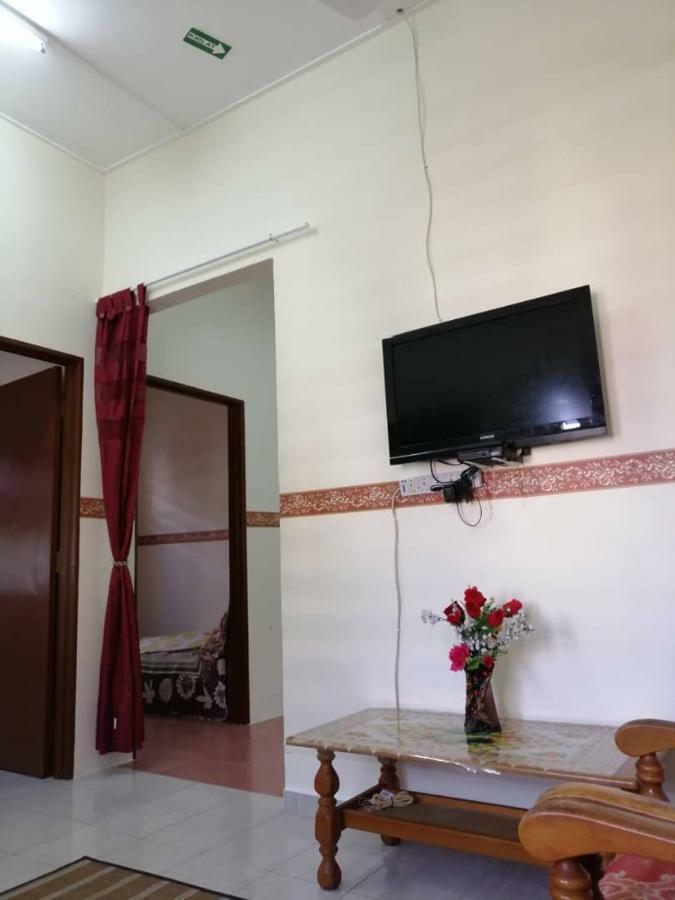 Homestay Ibu Пекан Екстер'єр фото